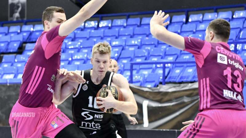 Partizan preokretom do pobede nad Megom 1