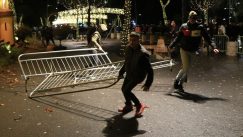 Na protestu protiv policijske brutalnosti u Tirani sukob sa policijom (FOTO, VIDEO) 3