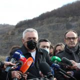 Predstavnici Prištine, Beograda i međunarodnih organizacija obišli grobnicu u Kiževaku 1