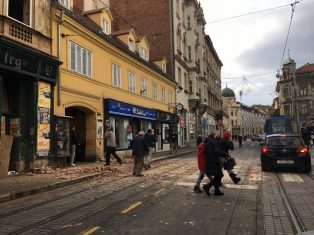 Snažan zemljotres u Hrvatskoj, ima žrtava, podrhtavanje se osetilo i u Srbiji (VIDEO) 21