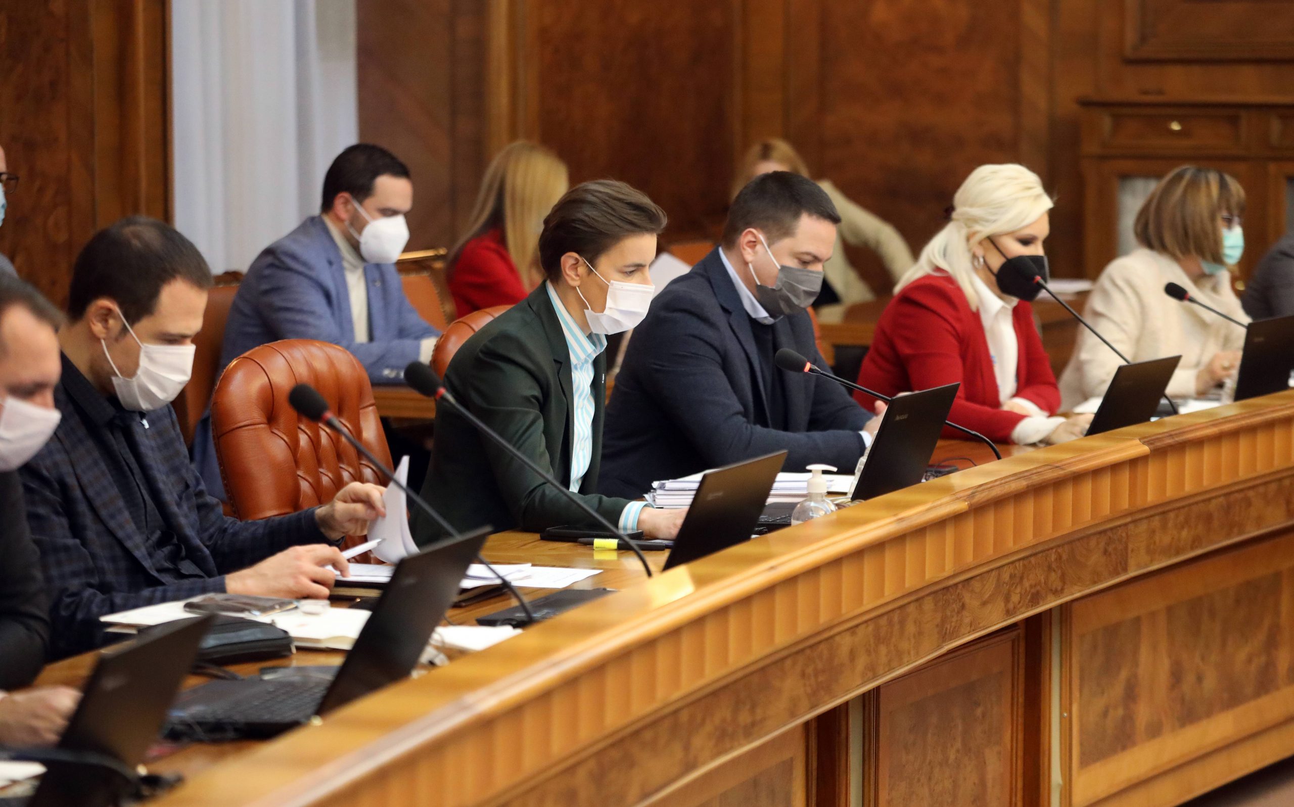 Vlada usvojila predlog zakona kojim se obezbeđuje univerzalna poštanska usluga 1