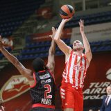 Crvena zvezda izgubila od Olimpijakosa u 13. kolu Evrolige – 79:81 9