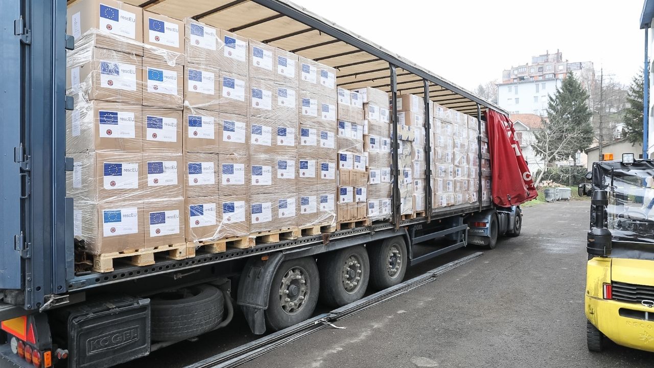 U Srbiju stigla donacija EU opreme za borbu protiv pandemije 1