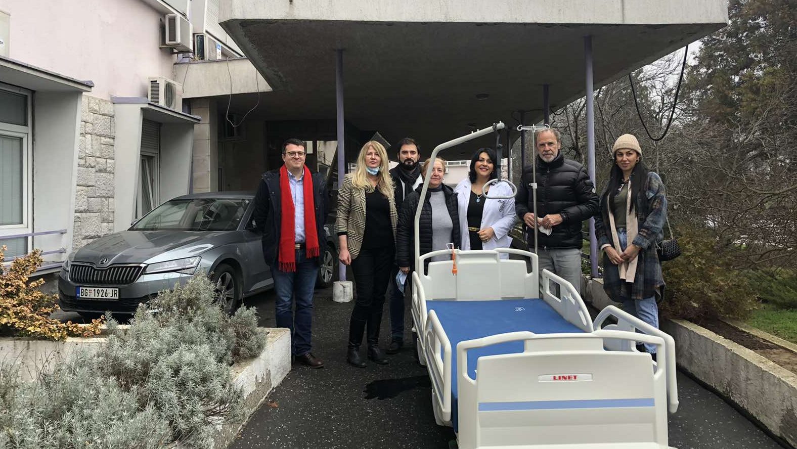 Frano Lasić uručio donacije KBC "Bežanijska kosa" i KBC "Zemun" 1