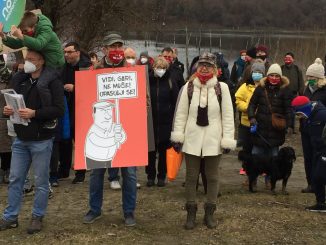 Održan još jedan skup protiv "Novog Sada na vodi" - "Vidi, gari, opasulji se!" (VIDEO, FOTO) 2