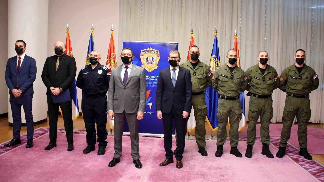 Za ostvarene rezultate i efikasan rad nagrađeno sedam policajaca 1