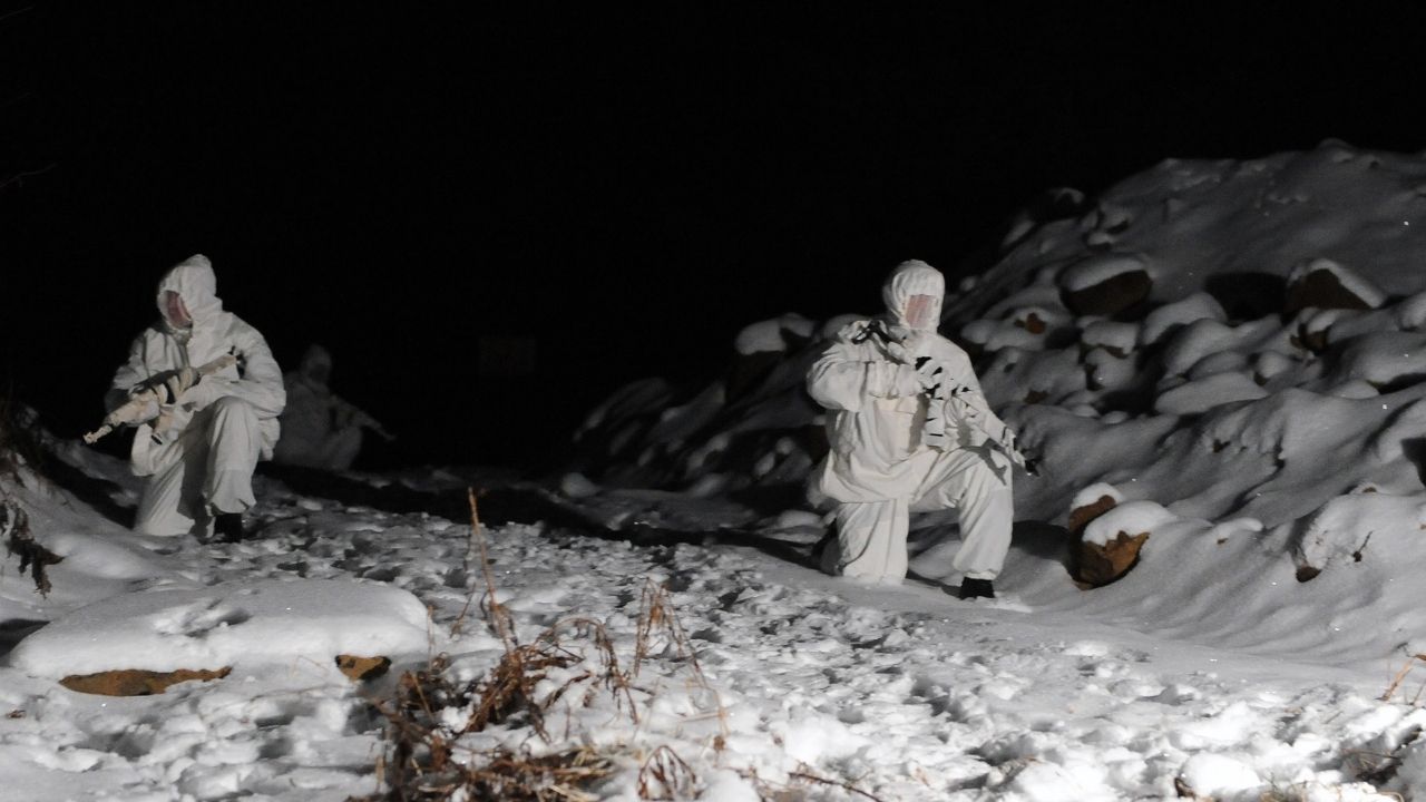 Obuka izviđača Kopnene vojske u zimskim uslovima 1