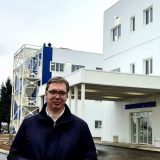 Vučić: Prvo će biti vakcinisani stariji od 75 u domovima 8