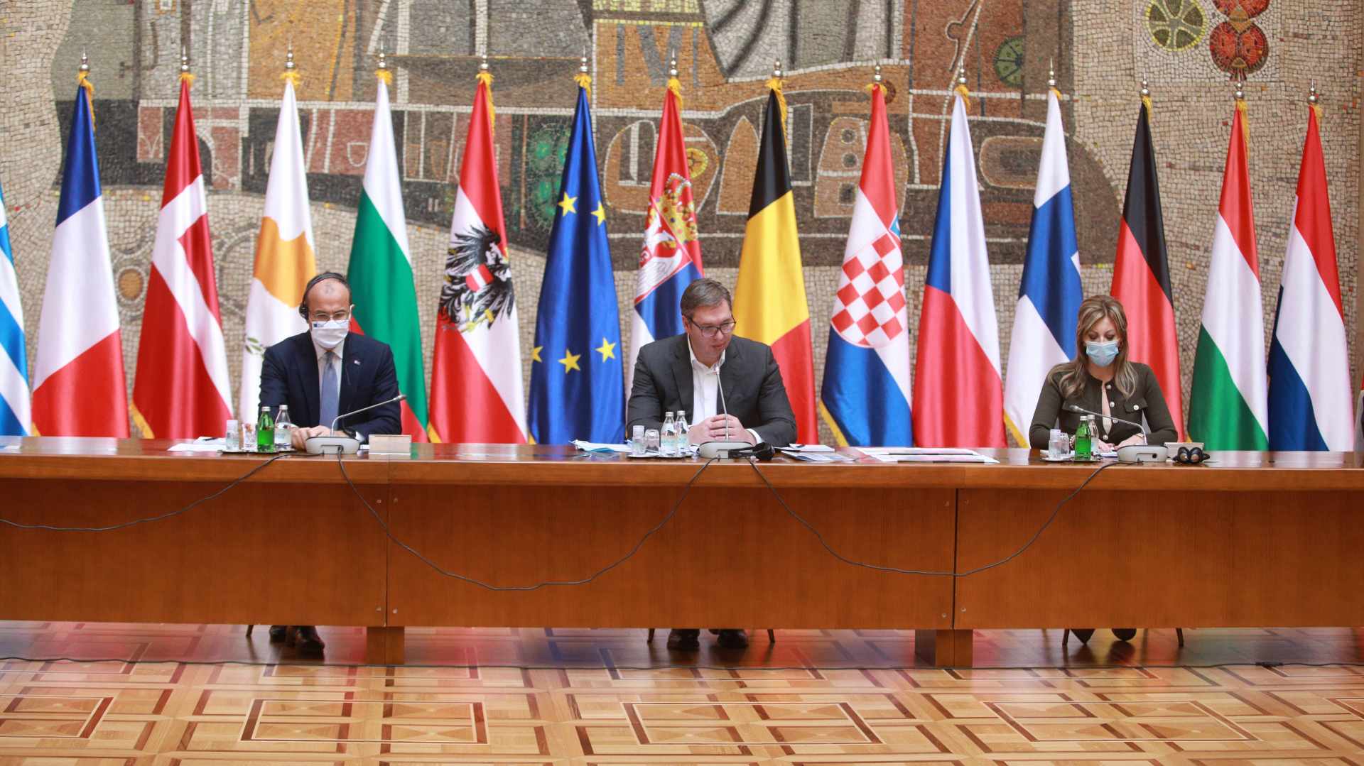 Vučić sa evropskim ambasadorima o evrointegraciji, regionu i saradnji 1