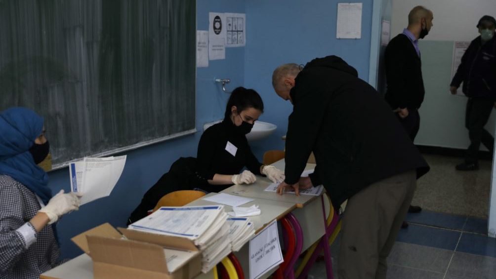 Virus otkrio društvo korupcije, nepotizma i poremećenih vrednosti 1