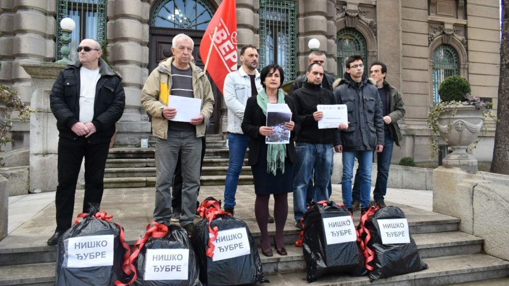 Dveri „uručile“ Gran pri za najveće beščašće u 2020. gradonačelnici Niša 1