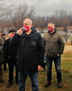Održan još jedan skup protiv "Novog Sada na vodi" - "Vidi, gari, opasulji se!" (VIDEO, FOTO) 9