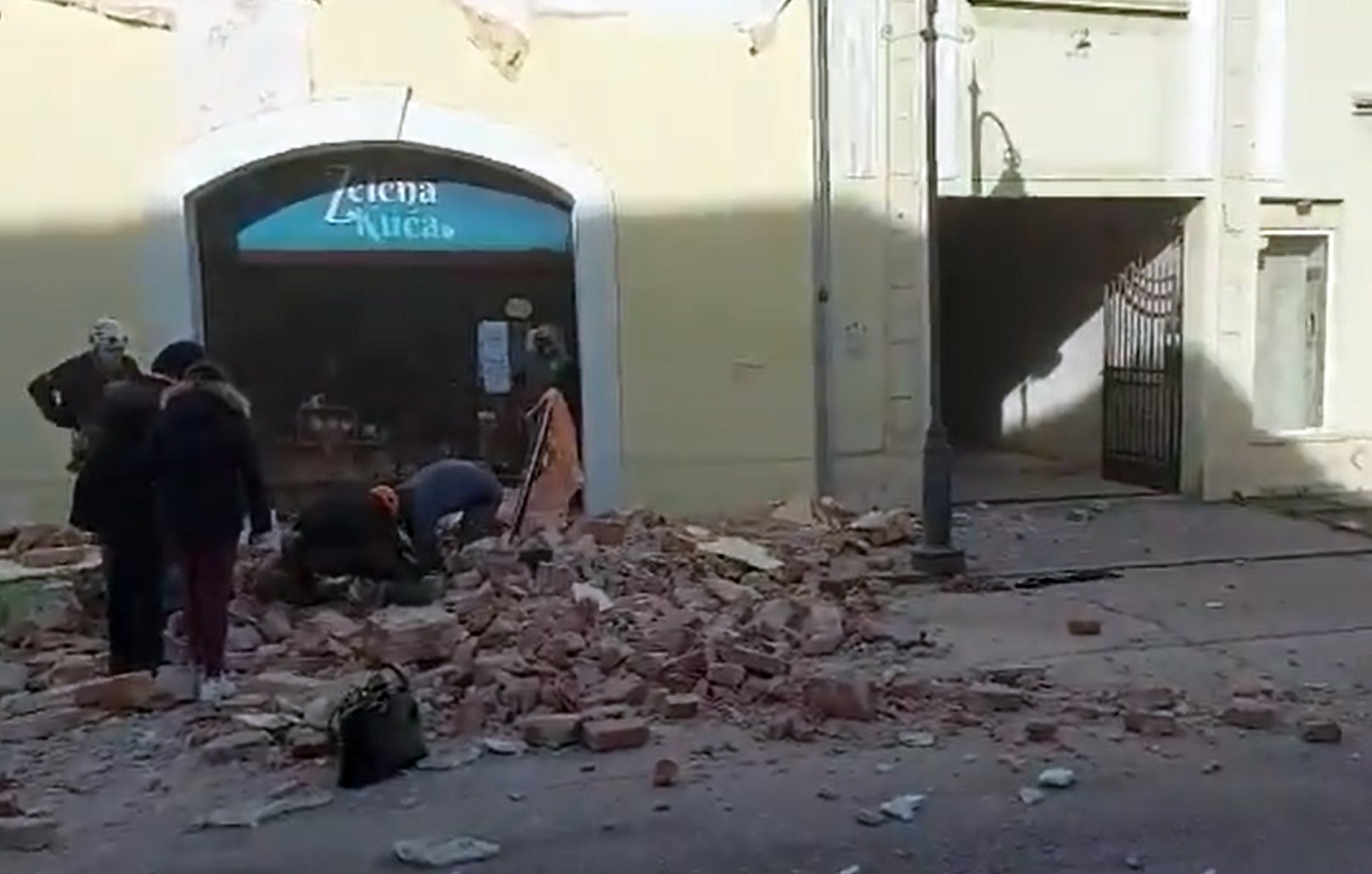 Hrvatska: Zbog oštećenja u zemljotresu neupotrebljivo 4.236 objekata 1