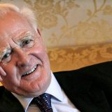 Svet se oprašta od Džona le Karea: Odlazak tvorca mračnog sveta "cirkusa" 6