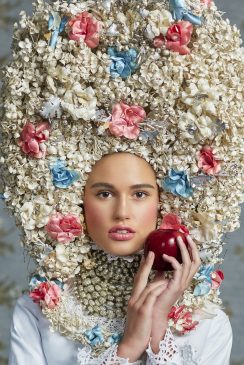 slovacka-svadba-backi-petrovac-bela-udajna-nosnja-pavel-surovi Kako izgledaju slovačke svadbe? (FOTO) 2