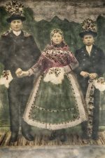 slovacka-svadba-padina-mladenci-i-zvac-1896-pavel-surovi Kako izgledaju slovačke svadbe? (FOTO) 8