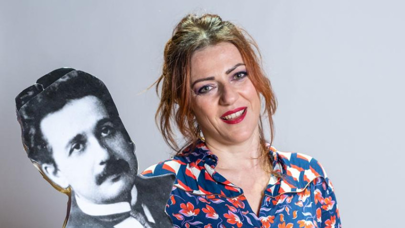 Kad se ljubav stavi na papir 1