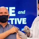 Majk Pens vakcinisan Fajzer/Biontek vakcinom protiv kovid-19 6