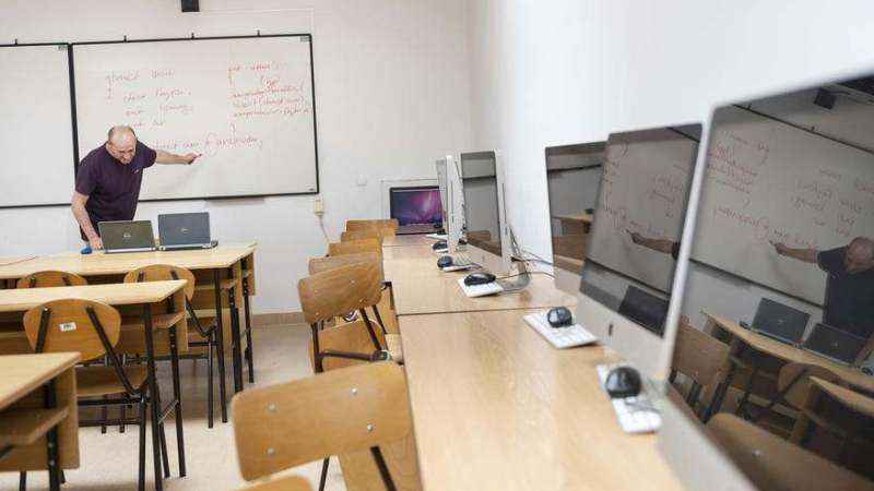 Vlada Srbije: Do kraja godine u svakoj osnovnoj i srednjoj školi besplatan internet 1