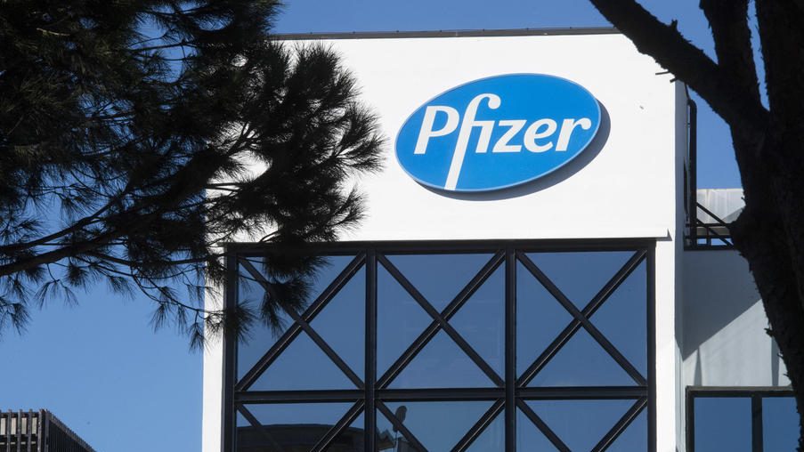 Velika Britanija istražuje moguće alergijske reakcije na Fajzerovu korona vakcinu 1