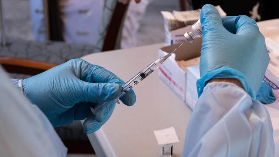 Danas 1.300 zdravstvenih radnika u Srbiji vakcinisano protiv korona virusa 1