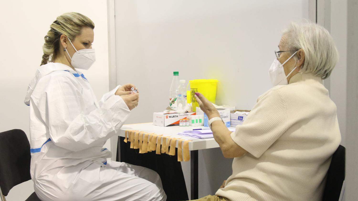 Javne ličnosti: Koja god da je vakcina, samo da se ova agonija završi 1