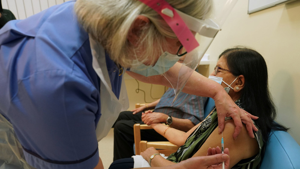 EMA: Krajem januara moguće odobrenje i vakcine Astrazeneke 1