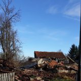 Ljudi u kontejnerima na Baniji dobili račune za struju veće od 10.000 kuna 8