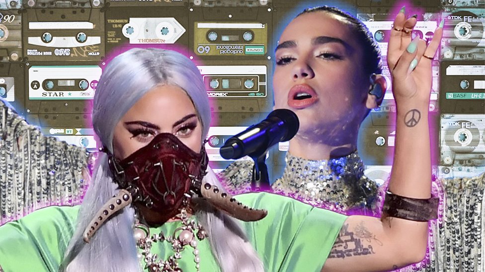 Muzika i hitovi: Prodaja kaseta za godinu dana udvostručena, bestseler album Lejdi Gage 1 Lady Gaga and Dua Lipa in front of some cassette tapes