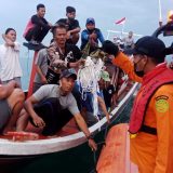 Indonezija, avionske nesreće: Pronađeni signali za koje se misli da su iz crne kutije srušenog aviona 5