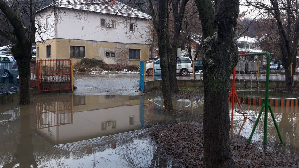 Srbija i poplave: Vanredna situacija u više gradova i opština, očekuje se porast vodostaja na Limu 3 vrtić u Žitorađi