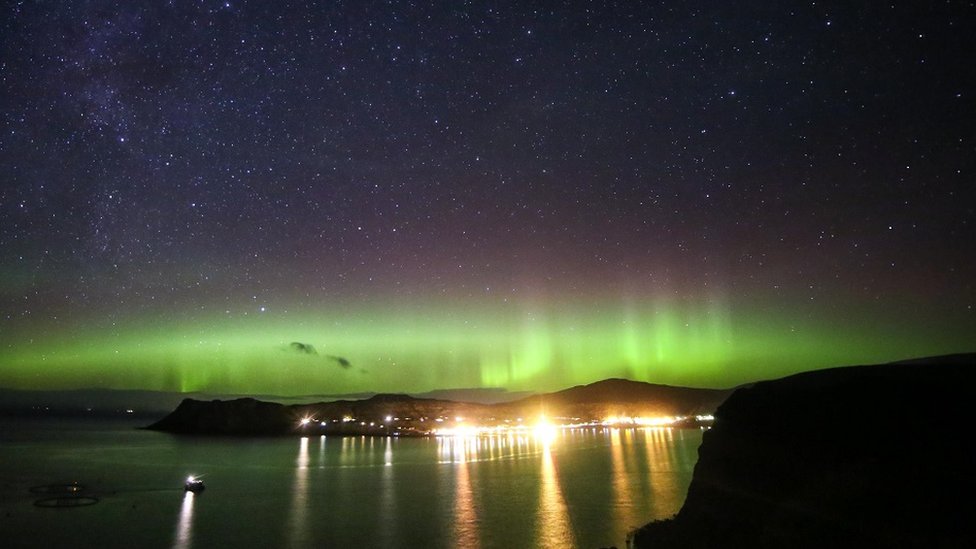 U fotografijama: Zadivljujući ples Aurore Borealis iznad Škotske 11 Aurora, Uig
