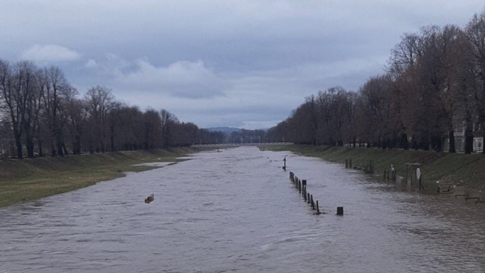 Srbija i poplave: Vanredna situacija u više gradova i opština, očekuje se porast vodostaja na Limu 1 Pirot