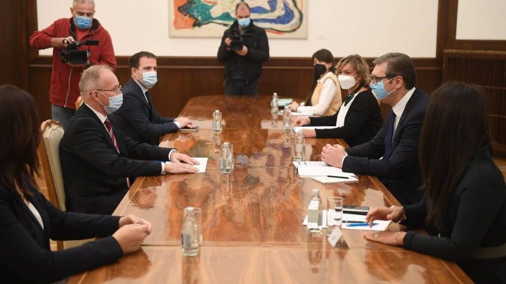 Vučić razgovarao s novim šefom Misije OEBS-a Bratuom 1