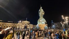 Otkriven spomenik Stefanu Nemanji uz kršenje epidemioloških mera (FOTO, VIDEO) 3