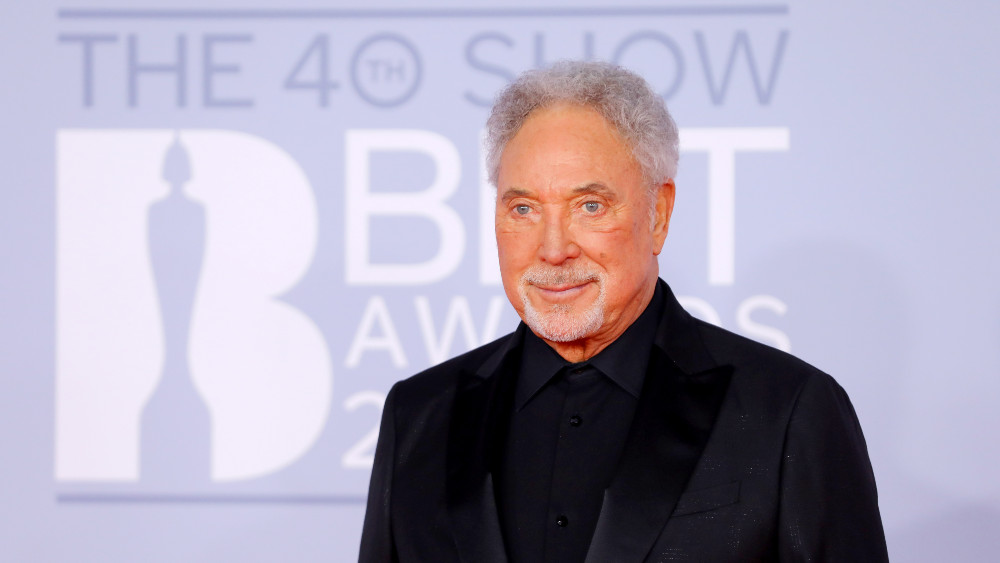 Tom Džons: Neumorni vitez 1