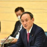 Japanski premijer Suga najavio povlačenje s tog mesta posle samo godinu dana od izbora 1