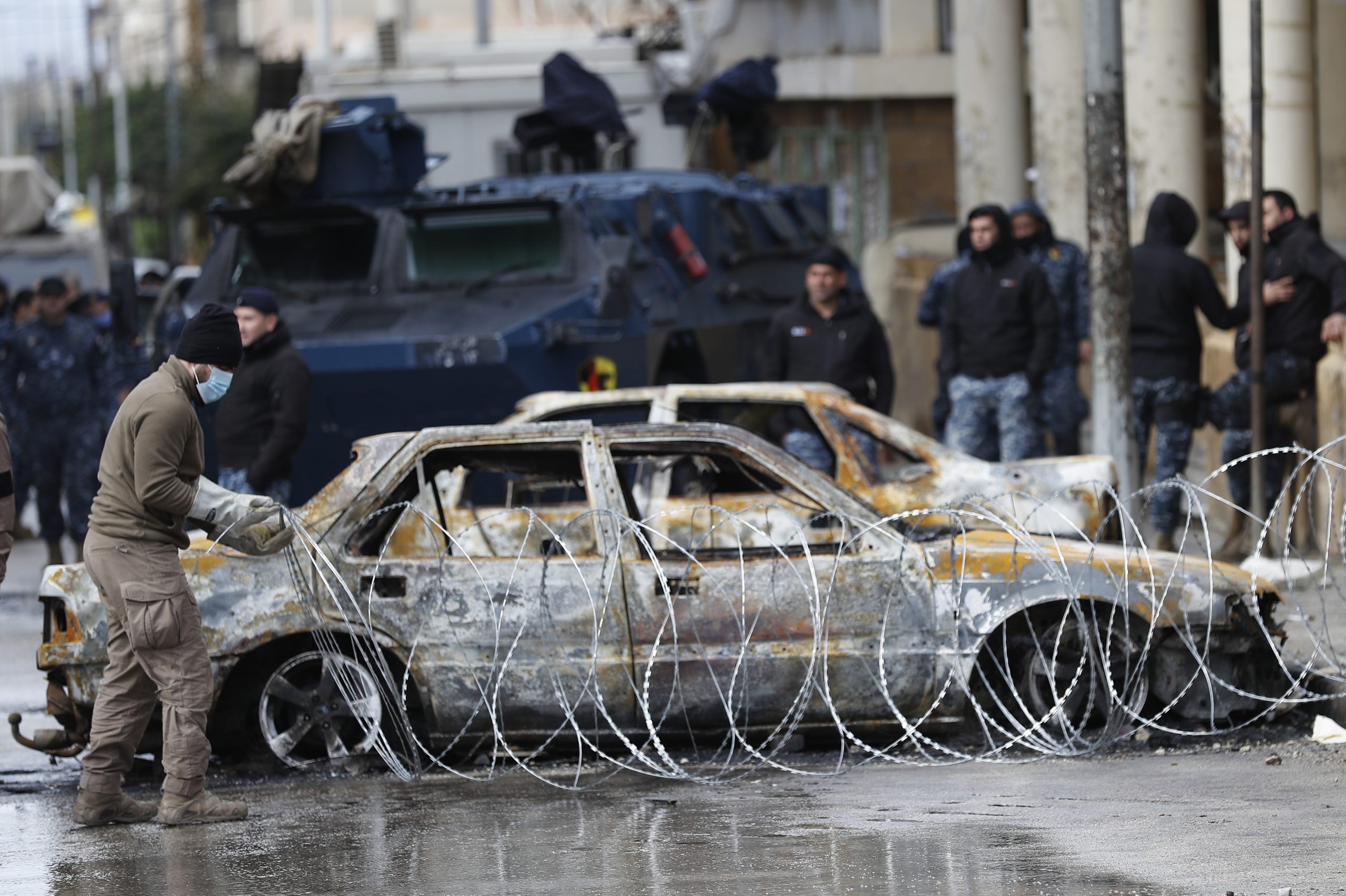 Jedna osoba poginula, više od 200 povređenih na protestima u Libanu 1