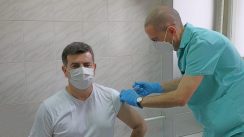 Dačić, Vulin i Đerlek primili rusku vakcinu Sputnjik V 2