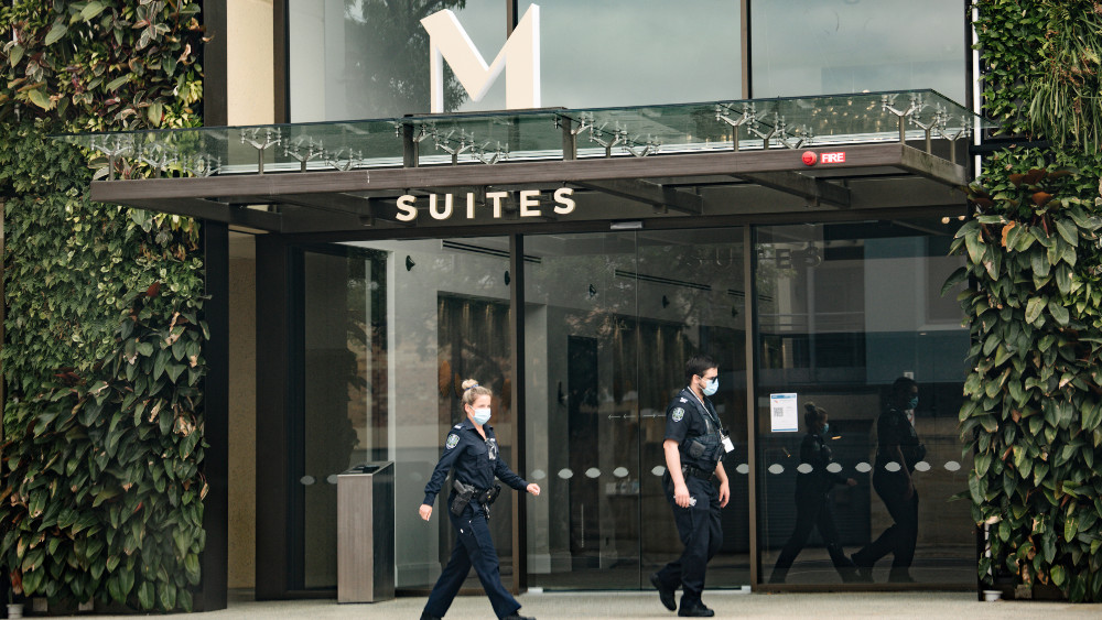 Raste broj zaraženih učesnika Ozi opena, ali i bes "zatvorenih" tenisera i teniserki 1