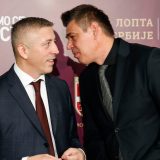 Uvek reci nikad, sutra je novi dan 11