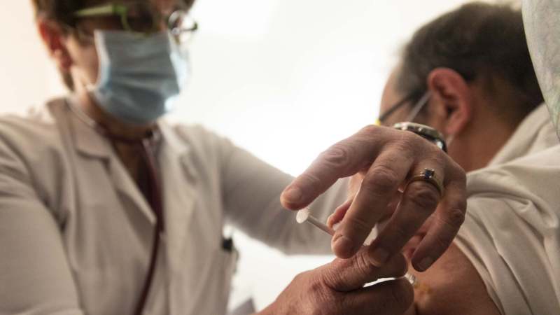 U Francuskoj deset slučajeva zaraze novim sojem korona virusa 1