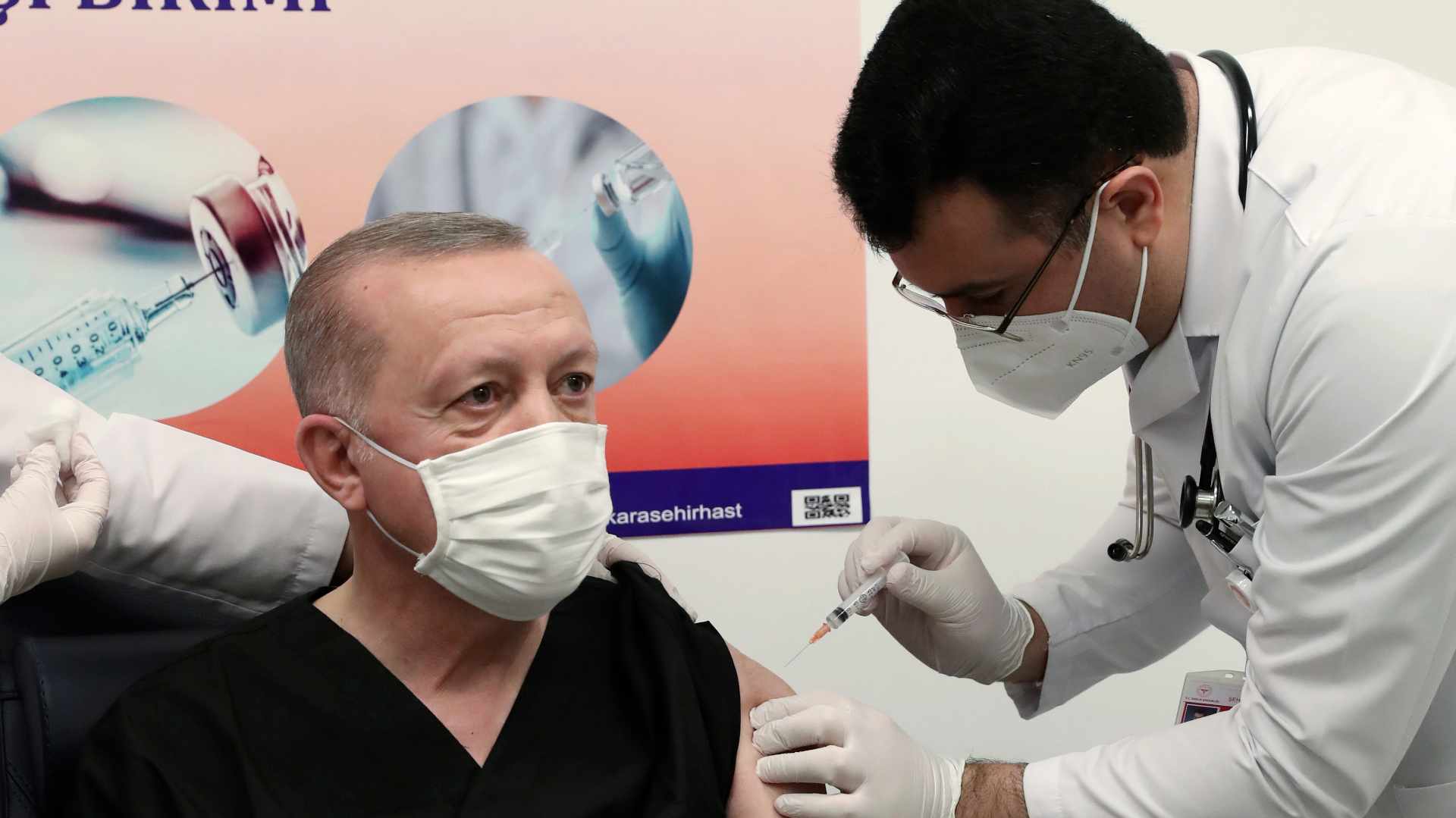 Predsednik Turske primio vakcinu protiv korona virusa 1
