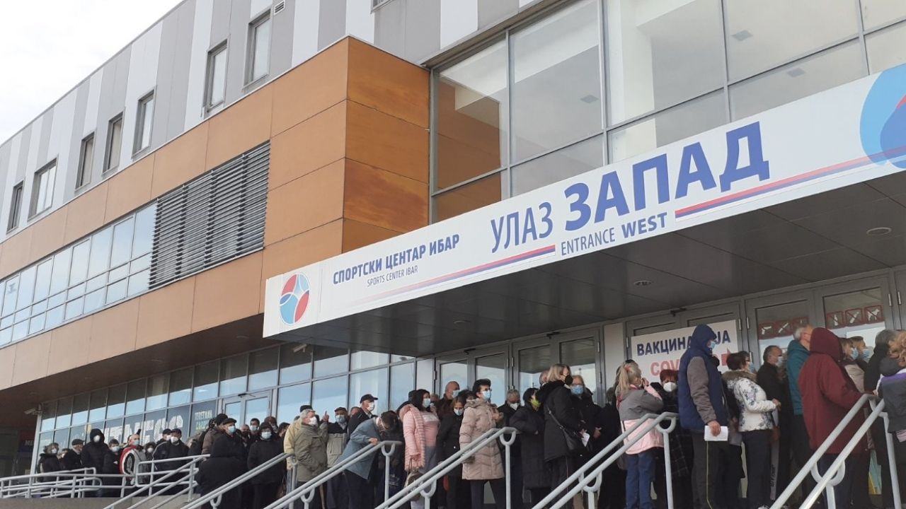 Masovna vakcinacija u Kraljevu se odvija bez problema 1