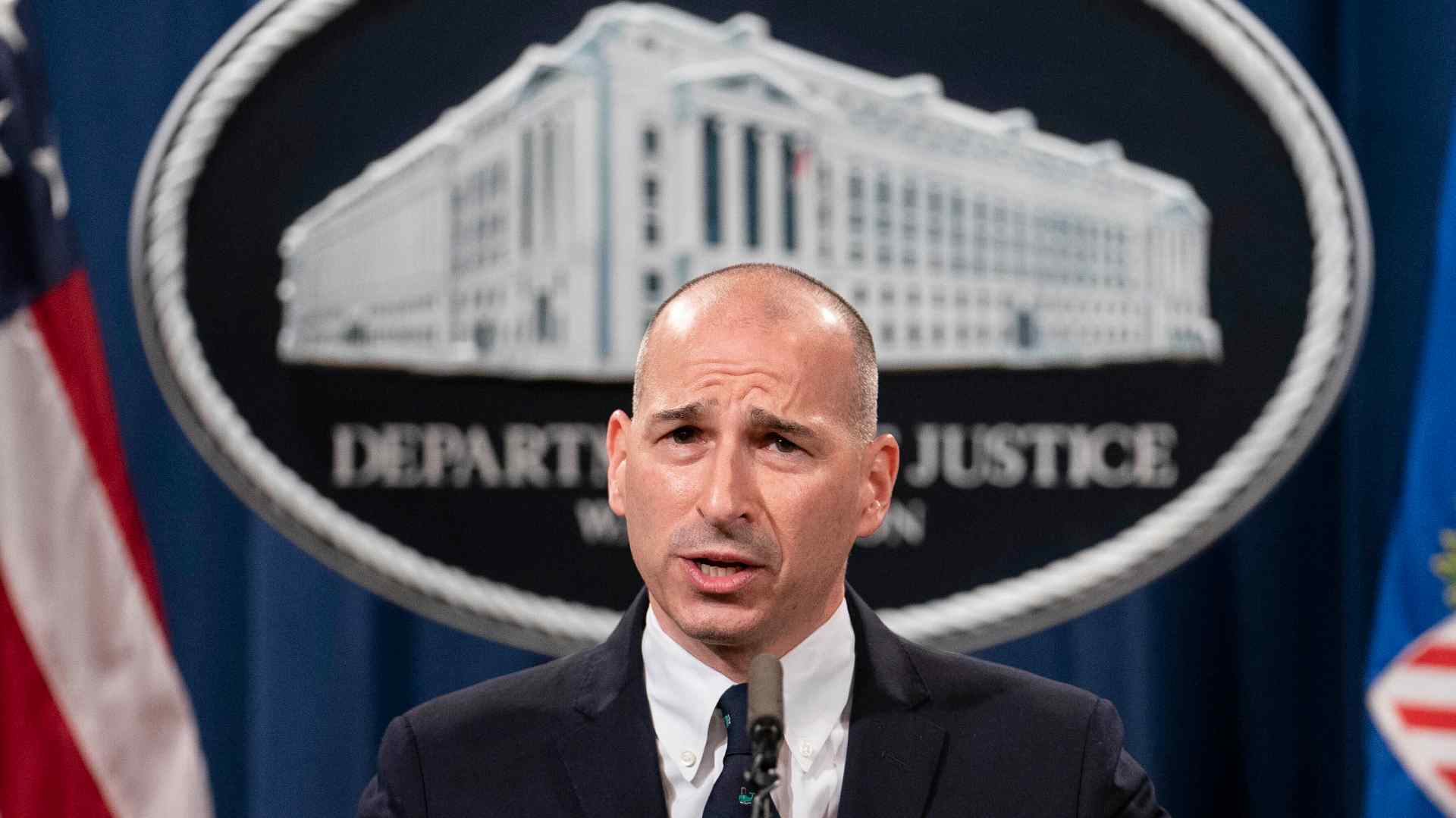 Ministarstvo pravde SAD predviđa nekoliko stotina optužnica 1