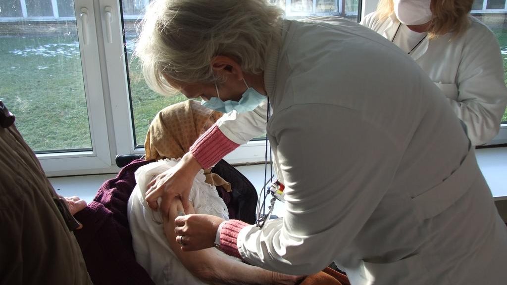 Masovna vakcinacija počela u Borskom okrugu, stiglo 1.140 doza Sinofarmove vakcine 1