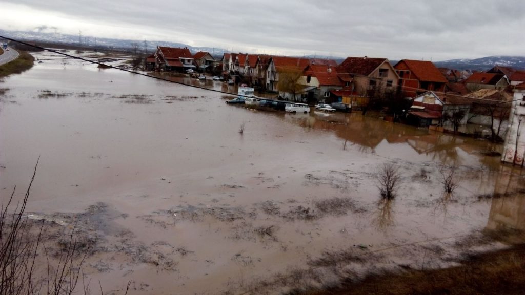 Bujične vode poplavile domaćinstva u pojedinim pirotskim naseljima 2