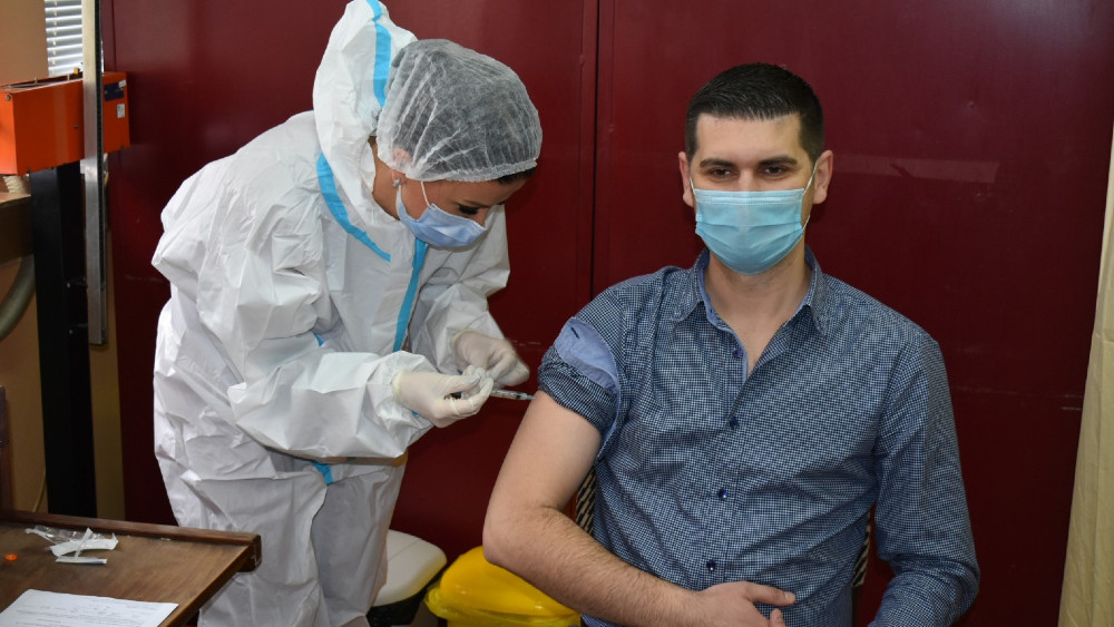 Počela imunizacija u Požarevcu, vakcinisan i gradonačelnik Saša Pavlović 1