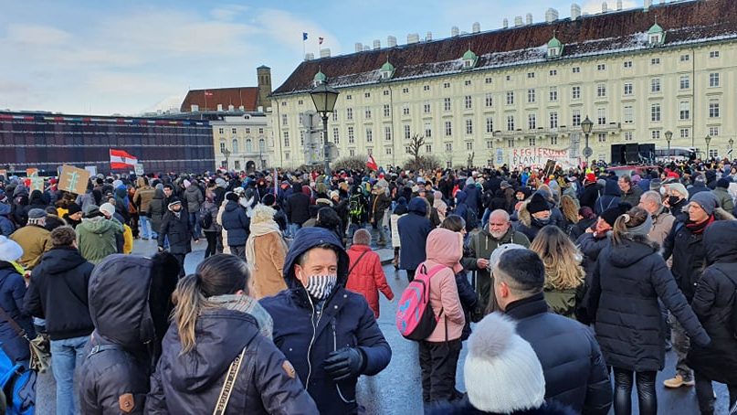 Demonstracije protiv restriktivnih mera u Beču 1