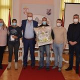 Zlatnik i darovi za prvorođenu bebu u Velikom Gradištu 6